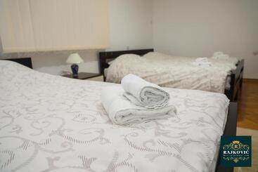 پانسیون Apartmani Rajkovic