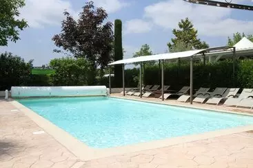 ホテル Auberge Des Pins