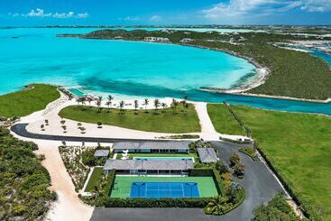 Wymara Resort & Villas