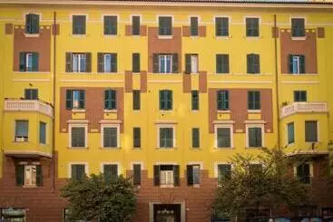 تختخواب و صبحانه Hostel Cosmos