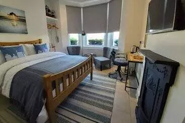 ベッドアンドブレックファースト Viva Guest House