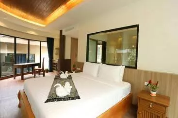 ホテル Rock And Tree House Resort