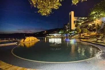 Hotel Rock Water Bay Beach Resort & Spa