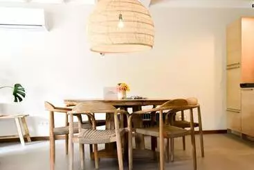 Van Heeckeren Apartments & Suites Nes