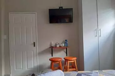 Pensió Mohlakeng Guest House