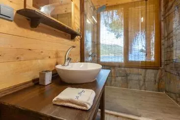 Hotel La Boheme Kabak