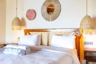 Hotel La Boheme Kabak