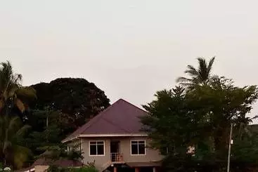 هتل Kimyakimya Pub & Lodge