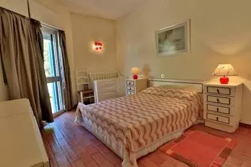 Pansiyon Casa Vale Do Lobo 114 Great Townhouse Few Minutes Walk From Beach Praca