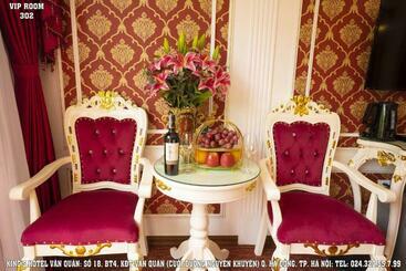 King S Hotel Văn Quán