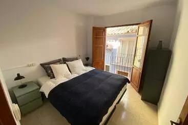 هتل آپارتمان Pensión Boutique Anne By Vive La Vila