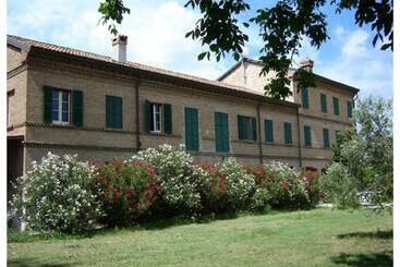 Hotel Agriturismo Valle Isola La Tana Del Gusto
