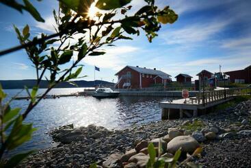 Kajkanten Restaurang B&b