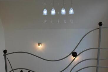 Mіnі Gotel Pozitiv