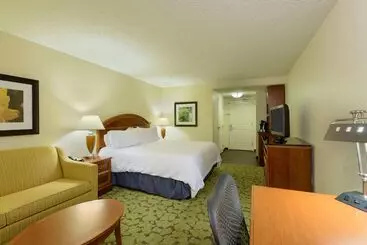 هتل Hilton Garden Inn Gainesville