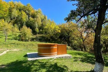 بنسيون Alunis Retreat