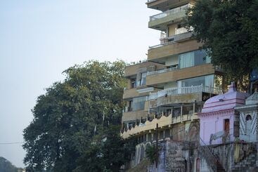 Hotel Narmade River View Resort