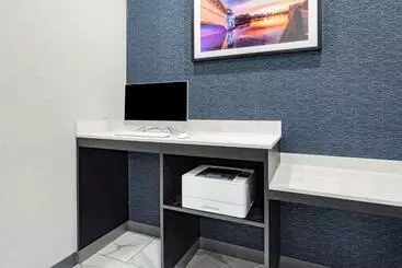 Hotelli Laquinta Suites By Wyndham South Bend Notre Dame Area
