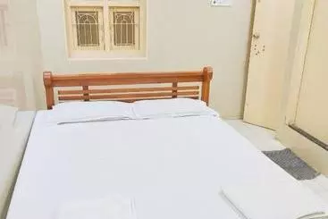 هتل Mtc Guest House