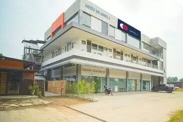 Hotelli Oyo 785 The Greenhive