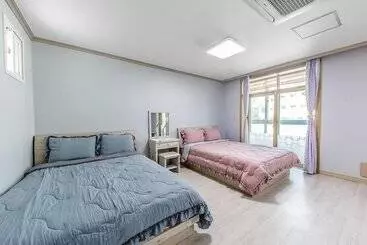 Goseong Gamnamu Pension