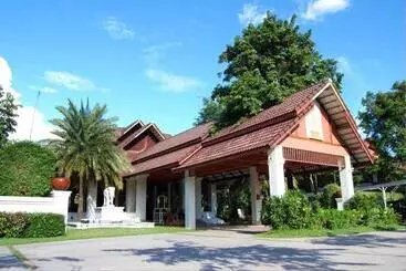 Hotel Rachawadee Resort &