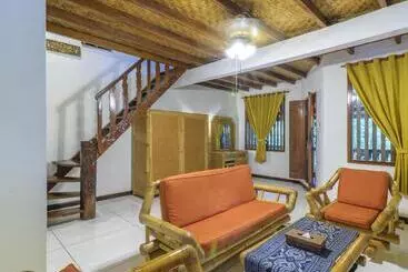 בית מלון כפרי Puri Cendana Resort Bali