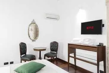 هتل Palazzo Del Duca Piazza Navona Guest House
