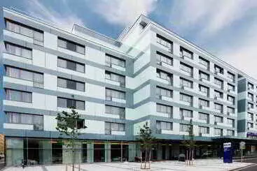 Отель Park Inn By Radisson Linz