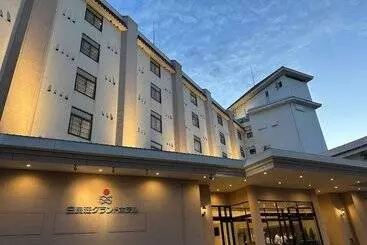 Hotel Shiraraso Grand