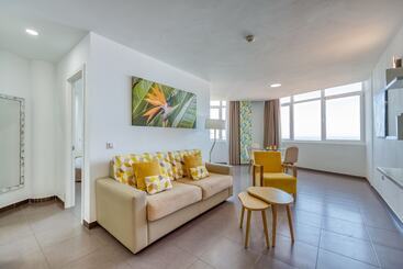 هتل آپارتمان Holiday Club Vista Amadores