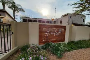 ペンション Avonlea Guesthouse