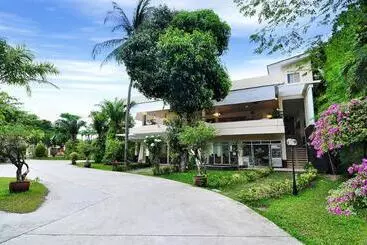 Phuket Sea Resort Sha Extra Plus