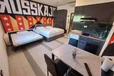 هتل آپارتمان Artrock Residence