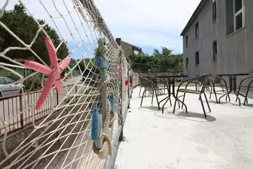 アパートホテル Artrock Residence