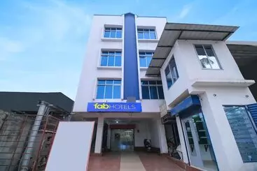 Hôtel Fabexpress Sai Villa