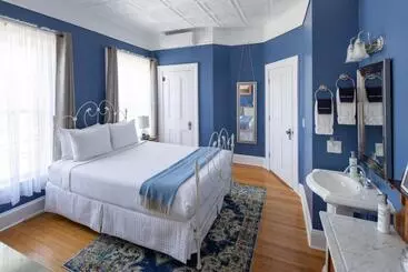 Bed and Breakfast Aldrich Guest House