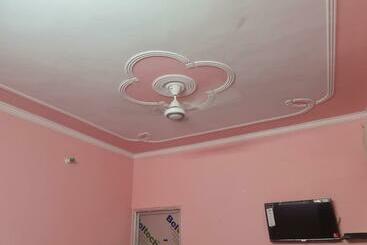 ホテル Spot On 83264 Aaditya