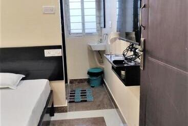 Hotel Sri Vignesh Residency