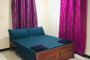 پانسیون Senthil Complex