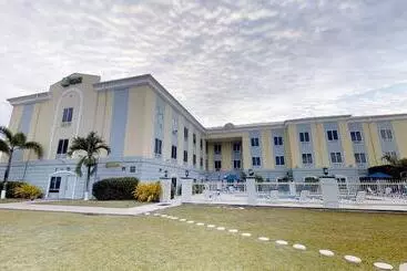 Holiday Inn Express Hotel & Suites Trincity Trinidad Airport By Ihg