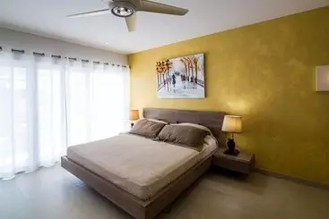 Aparthotel Cupecoy Beach Club