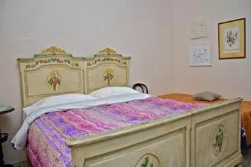 مسافرخانه Borgodeigreci Apartments