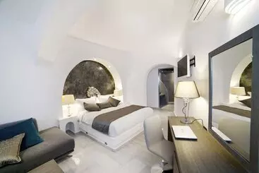 هتل Anteliz Suites