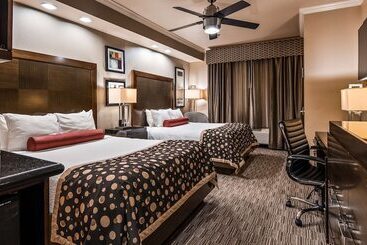 Szálloda Best Western Premier Crown Chase Inn & Suites