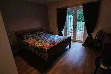 Aamiaismajoitus (B&B) Wood Rising
