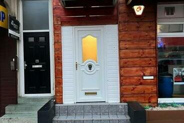 בית מלון כפרי Niro S