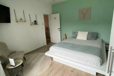 تختخواب و صبحانه Le Revella