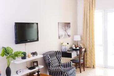 펜션 The Houghton Villa