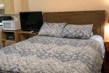 ペンション Shady Willow Guest House   For Tourists & Travellers Only, No Locals, Private Small Compact Rooms Wi
